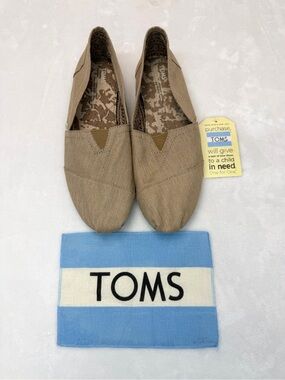 TOMS Classic Canvas Slip On Shoes Men's Size 11 Brown Khaki Loafers NWT